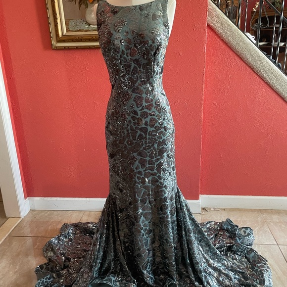 Jovani teal gown with train - Picture 2 of 12
